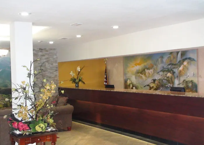 Inko Hotel 2*